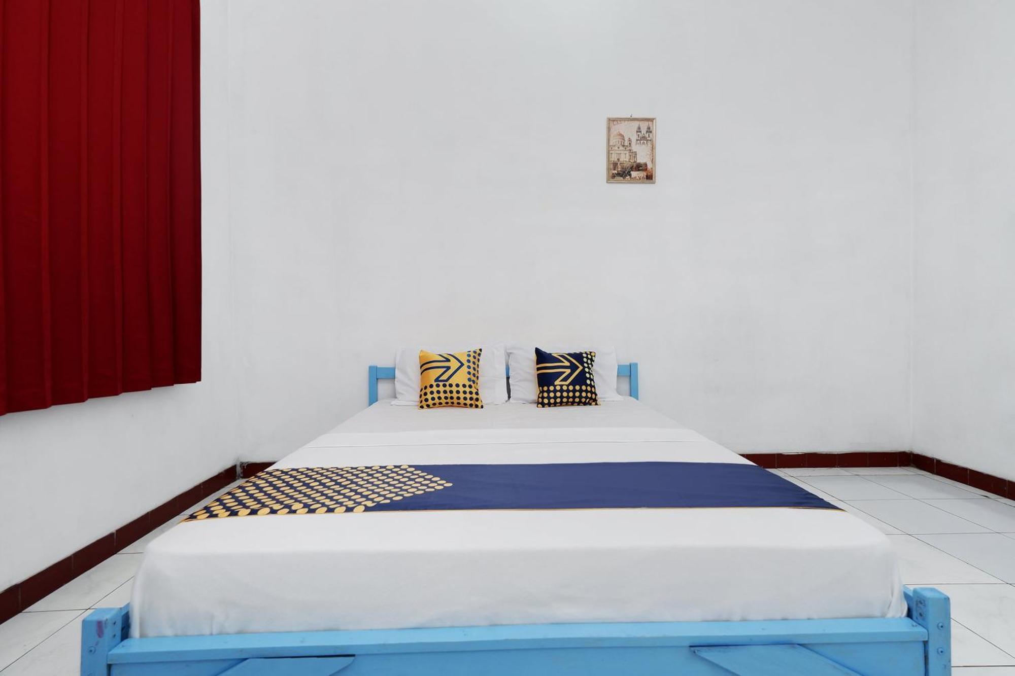 Spot On 2289 Hotel Saudara Tegal  Buitenkant foto